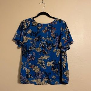 Short sleeve women’s blouse